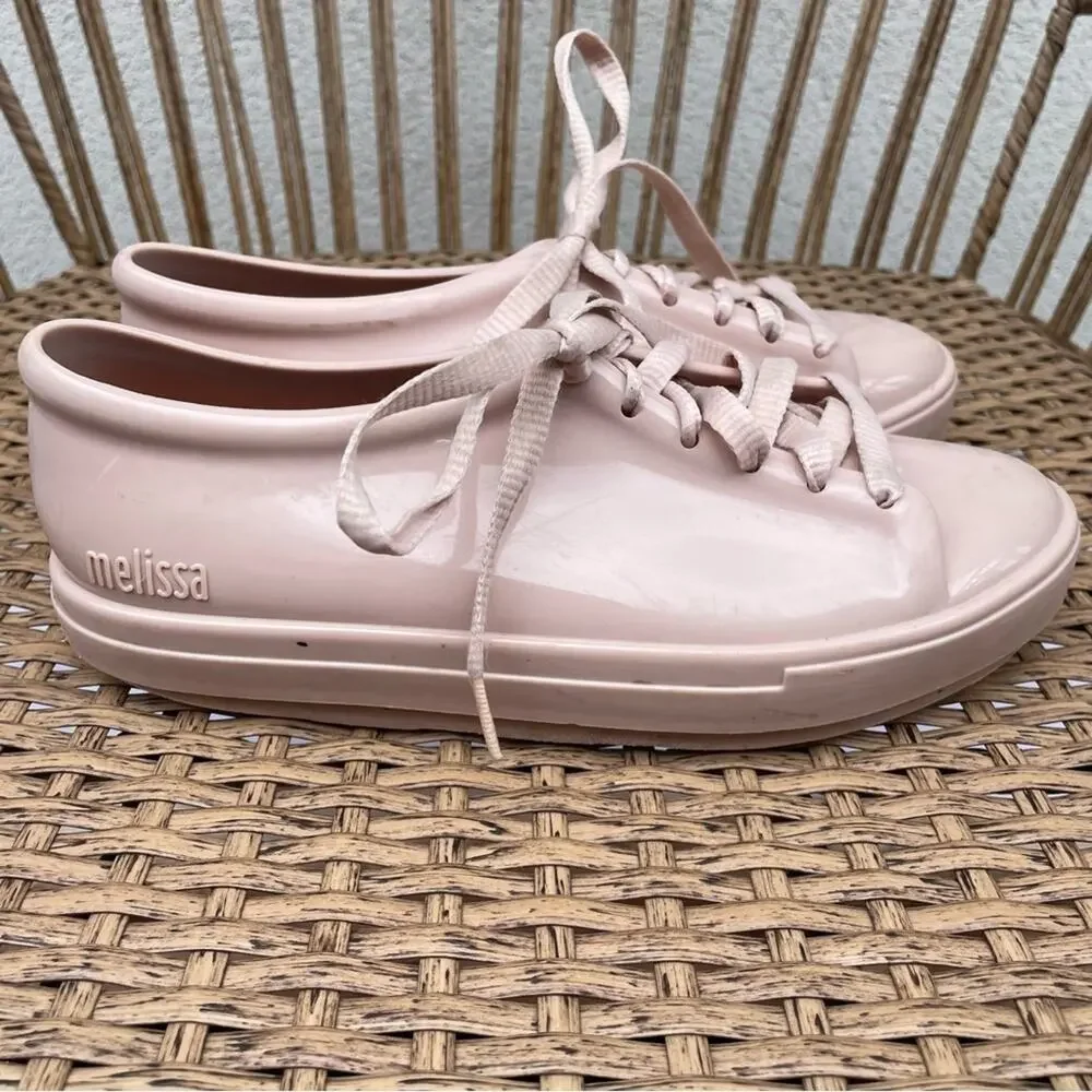 Melissa girls pink sneakers size 5
